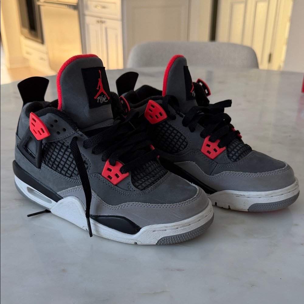 Jordan Kids Sneakers in Gray and Red